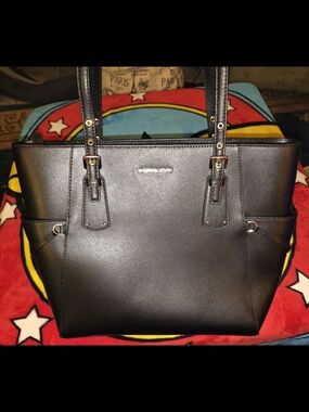 Michael Kors Black Saffiano Leather Tote New Without Tags